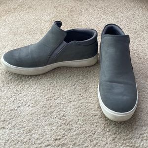 Dr Scholl’s gray slip on booties